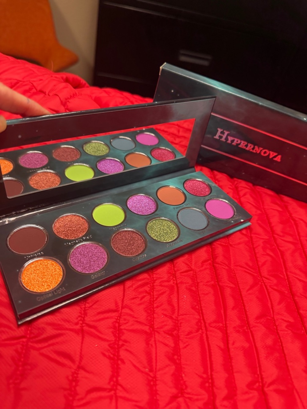 WOW POSHMARK - Authentic NWT Sugar Drizzle Hypernova 12 Pan Palette